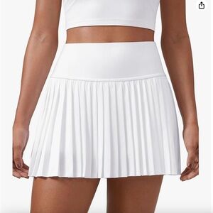 BRAND NEW CRZ YOGA White High Waisted Pleated Tennis Skirt w/ Pockets - Size S